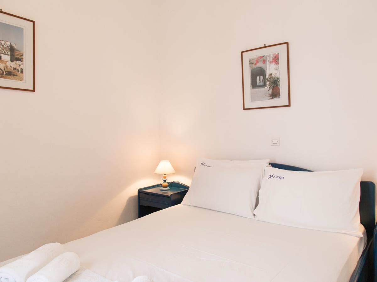 Meltemi Tinos Aparthotel Agios Romanos Bilik gambar